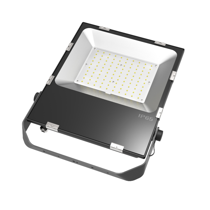 Flood Light W/Photo Eye 100w 12,000lm 5000K  100-277V 10 Year Warranty